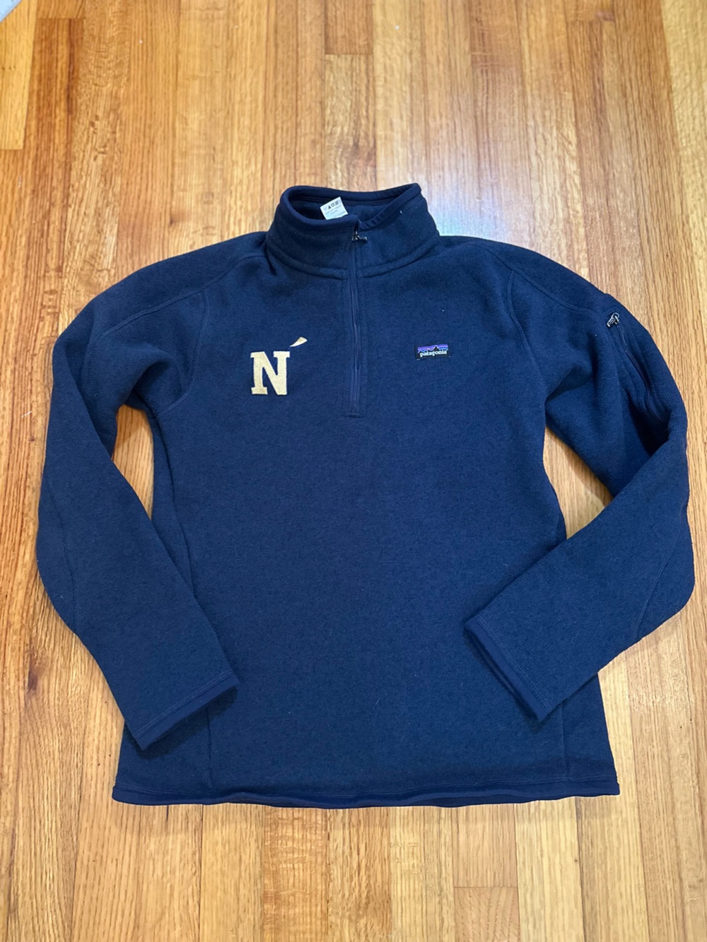 Patagonia quarter-zip fleece Blue pullover with embroidered N logo size M (c5)